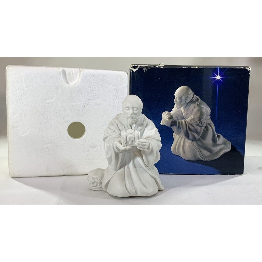 Avon Nativity Collectibles The Magi Melchior Figurine Vintage Porcelain 1982 - Picture 6 of 12